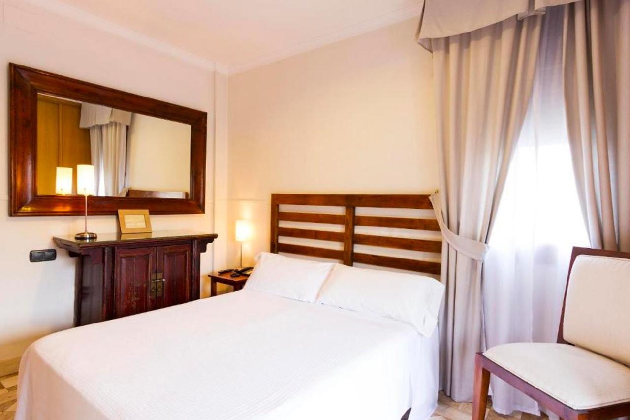 Hotel Boutique Reina Mora Γρανάδα Εξωτερικό φωτογραφία